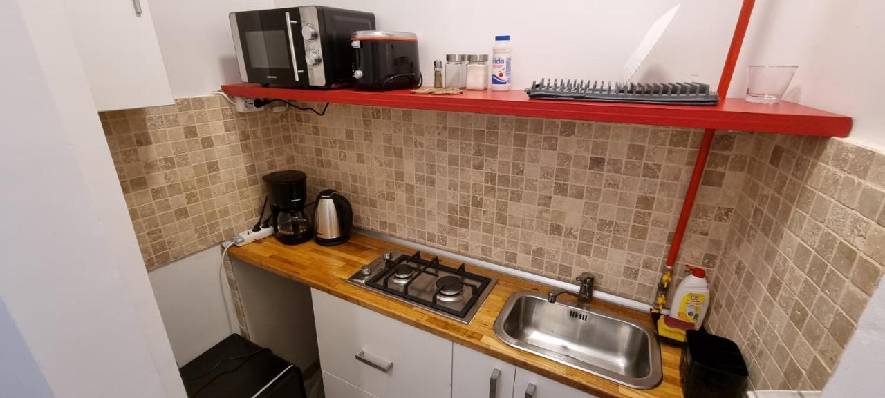 Appartement Alt Studio à Bucarest Extérieur photo