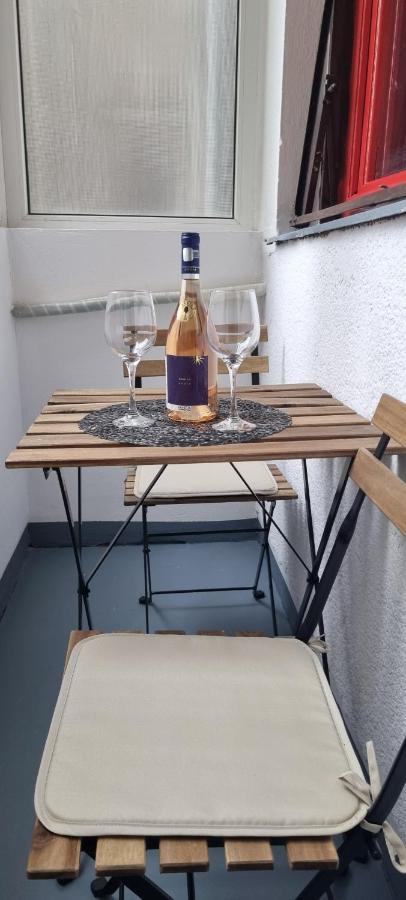 Appartement Alt Studio à Bucarest Extérieur photo