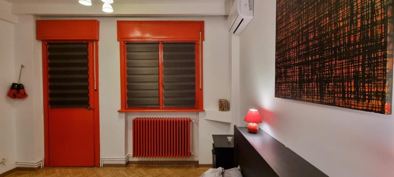 Appartement Alt Studio à Bucarest Extérieur photo