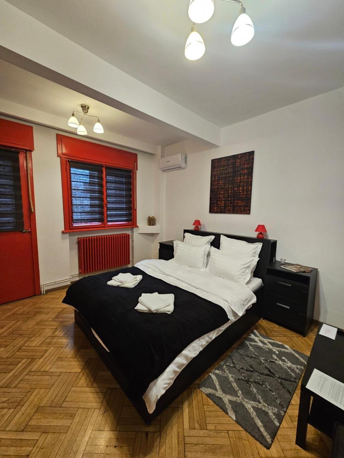 Appartement Alt Studio à Bucarest Extérieur photo
