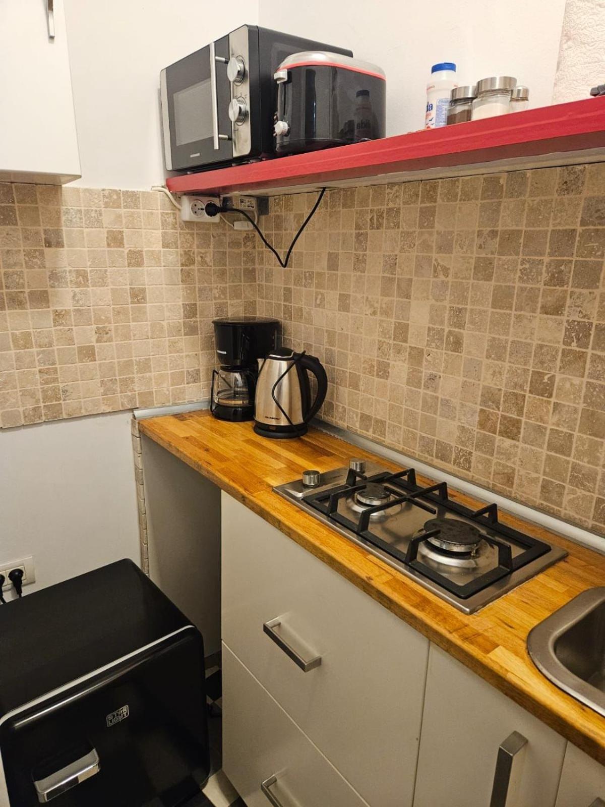 Appartement Alt Studio à Bucarest Extérieur photo