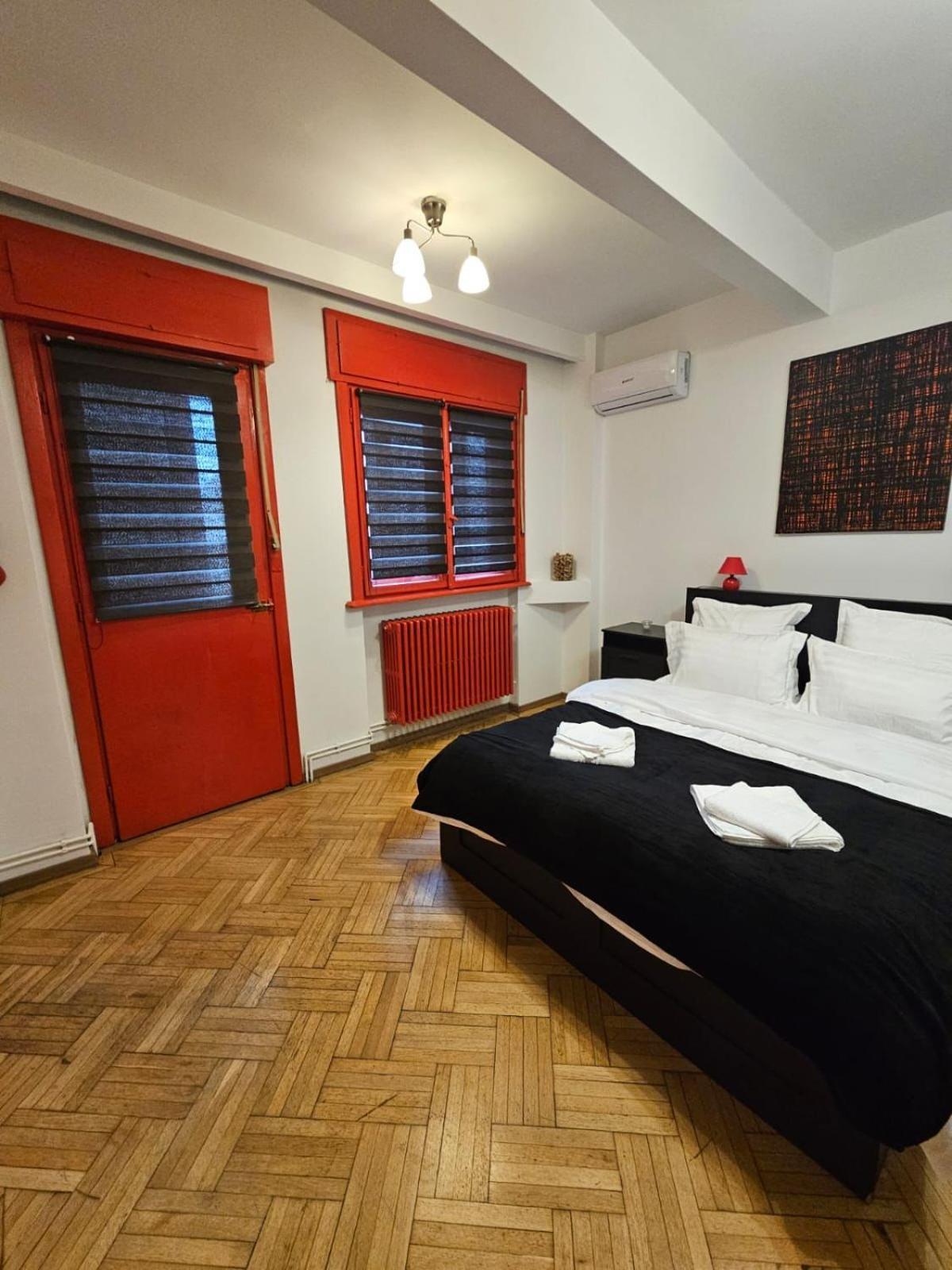 Appartement Alt Studio à Bucarest Extérieur photo